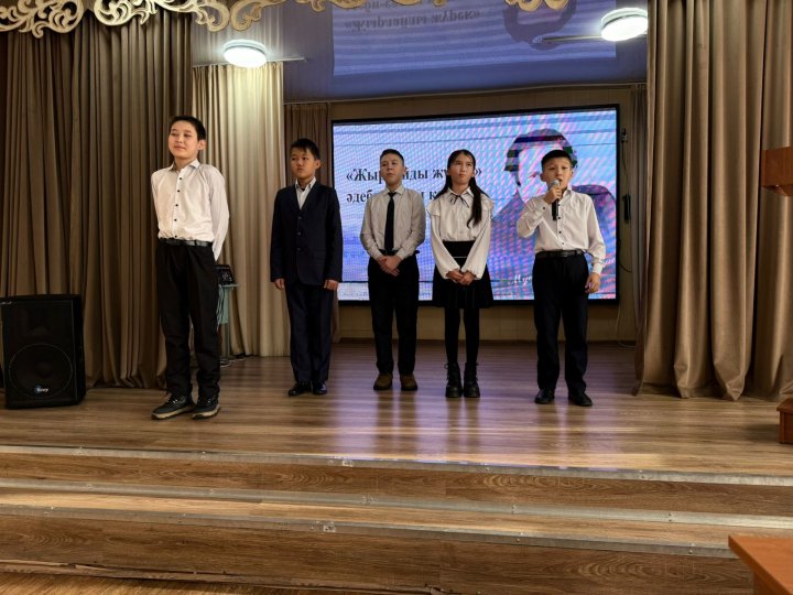 М.Мақатаевтың туған күніне арналған "Жырлайды жүрек" атты әдеби-сазды кеш өткізілді.
