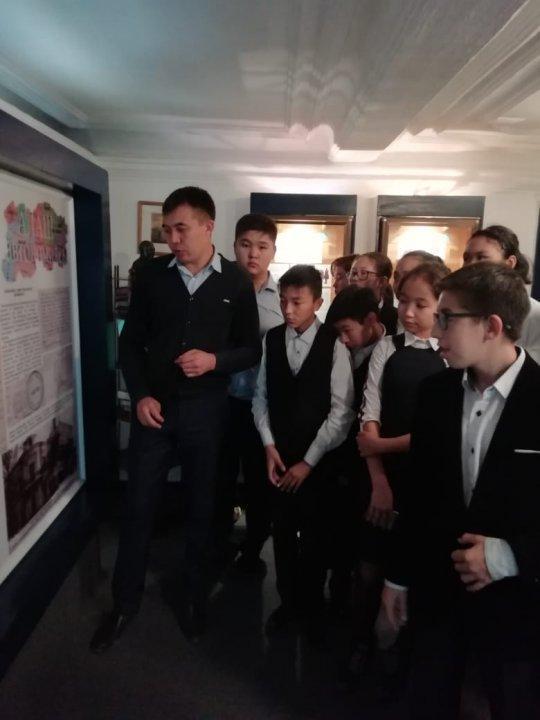 Мұражайдағы танымдық сабақтар